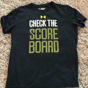 Under Armour Tee, Size Medium